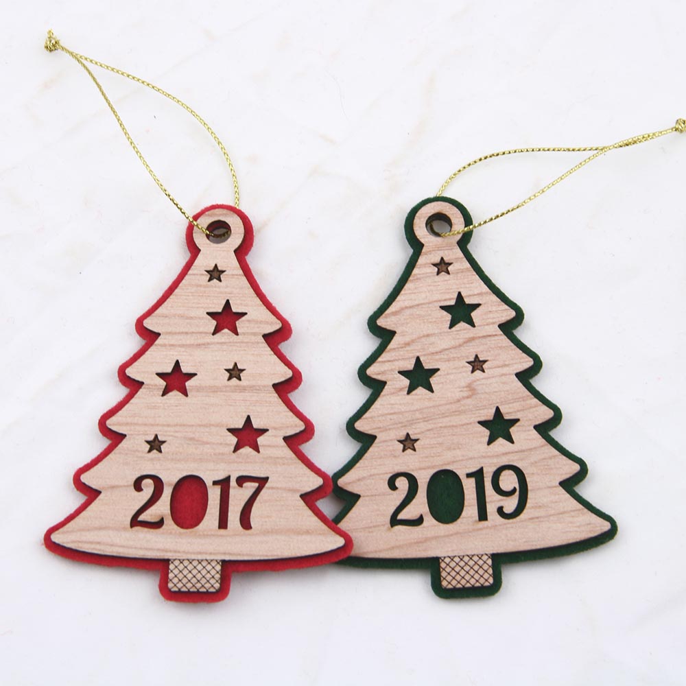 christmas ornaments with the year on them